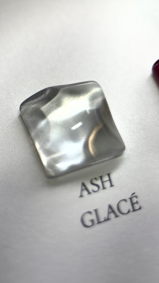 Ash Glacé